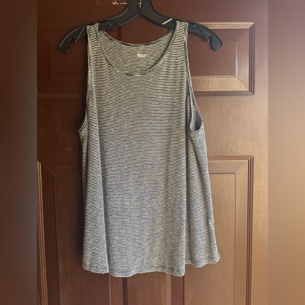 Old Navy Black & White Stripped Tank Top Size Large